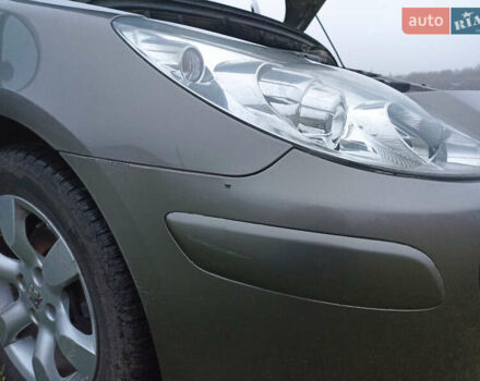 Бежевый Пежо 307, объемом двигателя 2 л и пробегом 86 тыс. км за 4850 $, фото 5 на Automoto.ua