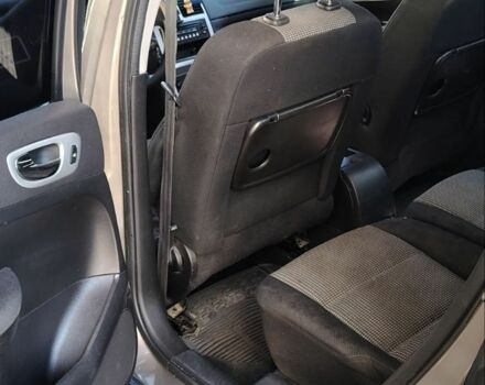 Бежевый Пежо 307, объемом двигателя 1.6 л и пробегом 280 тыс. км за 3750 $, фото 13 на Automoto.ua