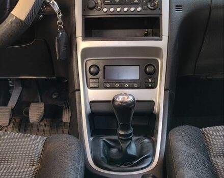 Бежевый Пежо 307, объемом двигателя 1.6 л и пробегом 280 тыс. км за 3750 $, фото 9 на Automoto.ua