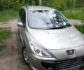 Бежевый Пежо 307, объемом двигателя 1.59 л и пробегом 310 тыс. км за 4100 $, фото 1 на Automoto.ua