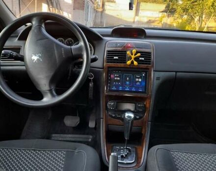 Чорний Пежо 307, об'ємом двигуна 1.59 л та пробігом 376 тис. км за 3500 $, фото 5 на Automoto.ua