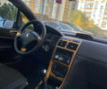 Чорний Пежо 307, об'ємом двигуна 2 л та пробігом 278 тис. км за 2499 $, фото 6 на Automoto.ua