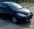 Чорний Пежо 307, об'ємом двигуна 1.6 л та пробігом 240 тис. км за 4400 $, фото 1 на Automoto.ua
