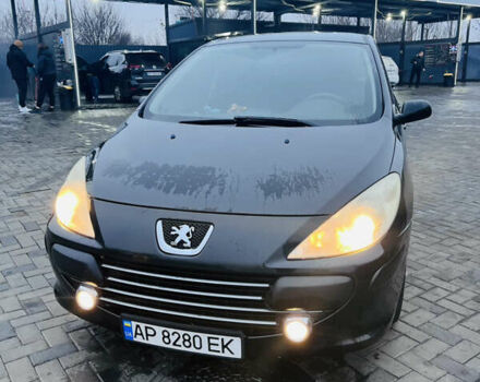 Черный Пежо 307, объемом двигателя 2 л и пробегом 219 тыс. км за 3600 $, фото 3 на Automoto.ua
