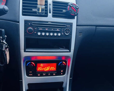 Черный Пежо 307, объемом двигателя 2 л и пробегом 219 тыс. км за 3600 $, фото 10 на Automoto.ua