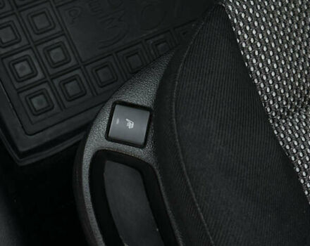 Пежо 307 2007 в Луцке на Automoto.ua Черный Пежо 307, объемом двигателя 1.6 л и пробегом 223 тыс. км за 4900 $, фото 23 на Automoto.ua