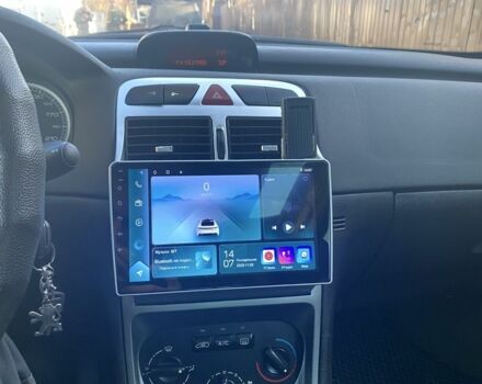 Чорний Пежо 307, об'ємом двигуна 2.2 л та пробігом 358 тис. км за 2700 $, фото 6 на Automoto.ua