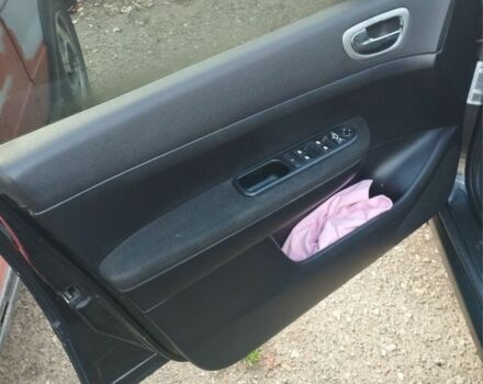 Черный Пежо 307, объемом двигателя 0 л и пробегом 1 тыс. км за 2800 $, фото 4 на Automoto.ua