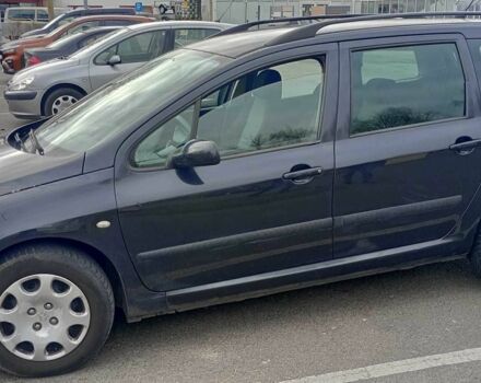 Чорний Пежо 307, об'ємом двигуна 1.6 л та пробігом 326 тис. км за 3724 $, фото 1 на Automoto.ua