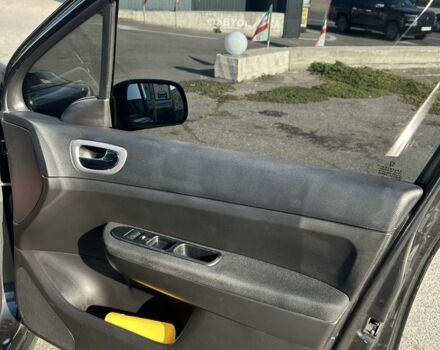 Чорний Пежо 307, об'ємом двигуна 1.6 л та пробігом 400 тис. км за 3500 $, фото 14 на Automoto.ua