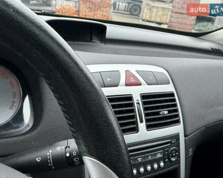 Чорний Пежо 307, об'ємом двигуна 1.6 л та пробігом 256 тис. км за 4700 $, фото 27 на Automoto.ua