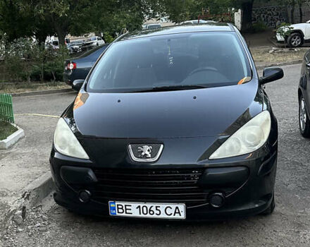 Черный Пежо 307, объемом двигателя 1.59 л и пробегом 162 тыс. км за 4500 $, фото 1 на Automoto.ua