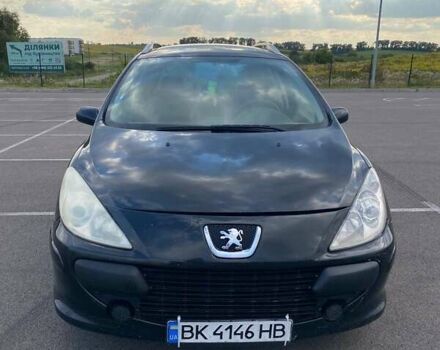 Чорний Пежо 307, об'ємом двигуна 1.59 л та пробігом 303 тис. км за 3900 $, фото 1 на Automoto.ua