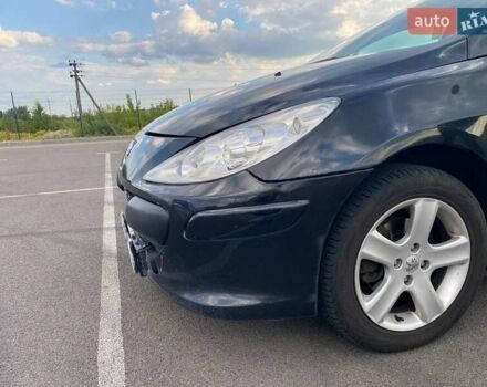 Чорний Пежо 307, об'ємом двигуна 1.59 л та пробігом 303 тис. км за 3900 $, фото 12 на Automoto.ua