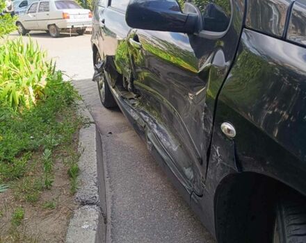 Чорний Пежо 307, об'ємом двигуна 2 л та пробігом 187 тис. км за 2600 $, фото 5 на Automoto.ua