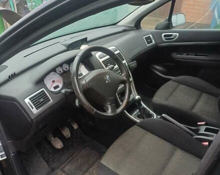 Черный Пежо 307, объемом двигателя 1.6 л и пробегом 264 тыс. км за 5000 $, фото 6 на Automoto.ua