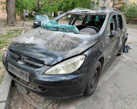 Черный Пежо 307, объемом двигателя 2 л и пробегом 400 тыс. км за 576 $, фото 1 на Automoto.ua