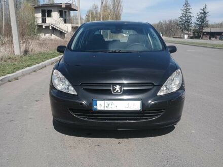 Пежо 307 2004 в Овруче на Automoto.ua Черный Пежо 307, объемом двигателя 1.4 л и пробегом 273 тыс. км за 1900 $, фото 1 на Automoto.ua