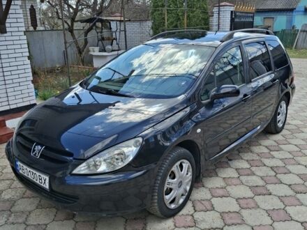 Пежо 307 2004 в Умани на Automoto.ua Черный Пежо 307, объемом двигателя 2 л и пробегом 280 тыс. км за 4000 $, фото 1 на Automoto.ua
