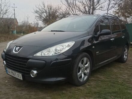 Пежо 307 2008 в Черкассах на Automoto.ua Черный Пежо 307, объемом двигателя 1.6 л и пробегом 370 тыс. км за 4500 $, фото 1 на Automoto.ua