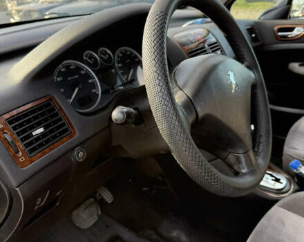 Фіолетовий Пежо 307, об'ємом двигуна 2 л та пробігом 262 тис. км за 3600 $, фото 9 на Automoto.ua