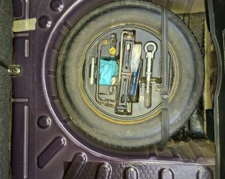 Фиолетовый Пежо 307, объемом двигателя 1.59 л и пробегом 230 тыс. км за 4000 $, фото 18 на Automoto.ua