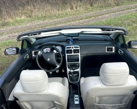 Фиолетовый Пежо 307, объемом двигателя 2 л и пробегом 200 тыс. км за 3700 $, фото 6 на Automoto.ua