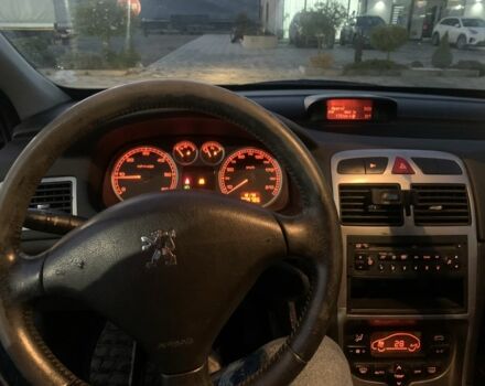 Фиолетовый Пежо 307, объемом двигателя 2 л и пробегом 309 тыс. км за 3000 $, фото 17 на Automoto.ua