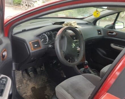 Червоний Пежо 307, об'ємом двигуна 1.6 л та пробігом 380 тис. км за 2300 $, фото 3 на Automoto.ua