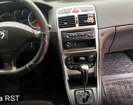 Червоний Пежо 307, об'ємом двигуна 2 л та пробігом 199 тис. км за 3900 $, фото 13 на Automoto.ua