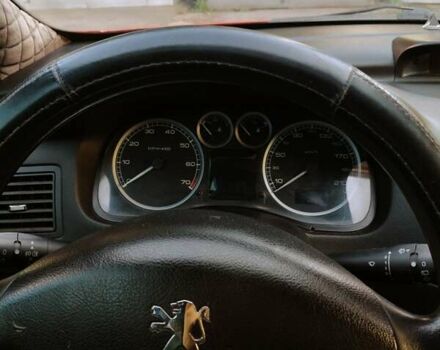 Красный Пежо 307, объемом двигателя 1.4 л и пробегом 253 тыс. км за 3200 $, фото 9 на Automoto.ua