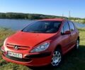 Червоний Пежо 307, об'ємом двигуна 1.36 л та пробігом 319 тис. км за 2600 $, фото 1 на Automoto.ua