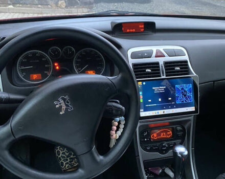 Червоний Пежо 307, об'ємом двигуна 1.59 л та пробігом 140 тис. км за 3700 $, фото 8 на Automoto.ua