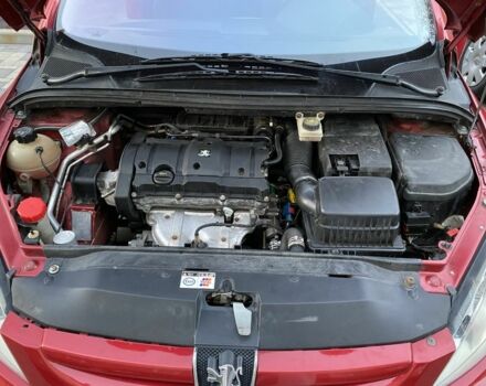 Красный Пежо 307, объемом двигателя 1.6 л и пробегом 140 тыс. км за 3700 $, фото 3 на Automoto.ua