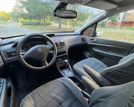 Червоний Пежо 307, об'ємом двигуна 1.6 л та пробігом 210 тис. км за 4200 $, фото 4 на Automoto.ua