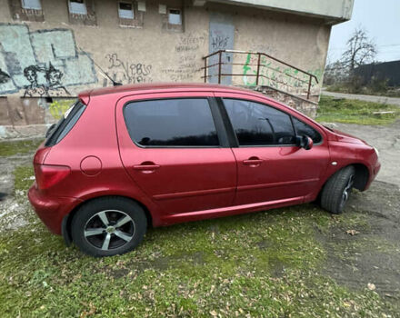 Красный Пежо 307, объемом двигателя 1.59 л и пробегом 155 тыс. км за 3900 $, фото 7 на Automoto.ua