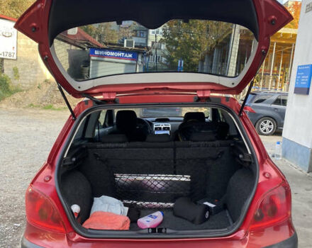 Червоний Пежо 307, об'ємом двигуна 1.59 л та пробігом 140 тис. км за 3700 $, фото 4 на Automoto.ua