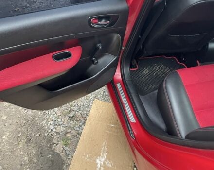 Червоний Пежо 307, об'ємом двигуна 1.4 л та пробігом 199 тис. км за 2900 $, фото 6 на Automoto.ua