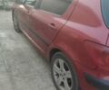 Красный Пежо 307, объемом двигателя 1.36 л и пробегом 500 тыс. км за 2700 $, фото 1 на Automoto.ua