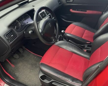 Червоний Пежо 307, об'ємом двигуна 1.4 л та пробігом 199 тис. км за 2900 $, фото 13 на Automoto.ua