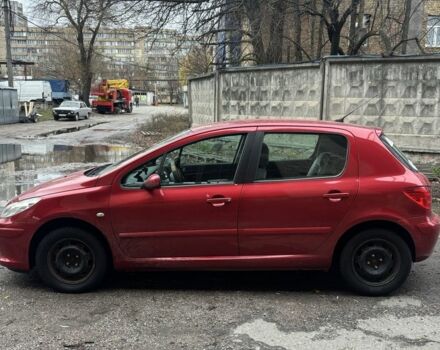 Красный Пежо 307, объемом двигателя 2 л и пробегом 111 тыс. км за 3200 $, фото 1 на Automoto.ua