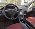 Червоний Пежо 307, об'ємом двигуна 1.4 л та пробігом 277 тис. км за 3000 $, фото 9 на Automoto.ua