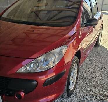 Червоний Пежо 307, об'ємом двигуна 1.4 л та пробігом 183 тис. км за 4500 $, фото 3 на Automoto.ua
