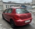 Красный Пежо 307, объемом двигателя 2 л и пробегом 111 тыс. км за 3200 $, фото 2 на Automoto.ua
