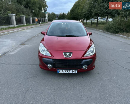 Красный Пежо 307, объемом двигателя 1.6 л и пробегом 200 тыс. км за 4200 $, фото 18 на Automoto.ua