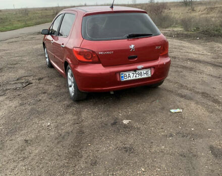 Красный Пежо 307, объемом двигателя 2 л и пробегом 204 тыс. км за 4200 $, фото 2 на Automoto.ua