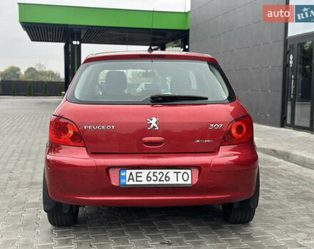 Красный Пежо 307, объемом двигателя 2 л и пробегом 189 тыс. км за 4500 $, фото 6 на Automoto.ua