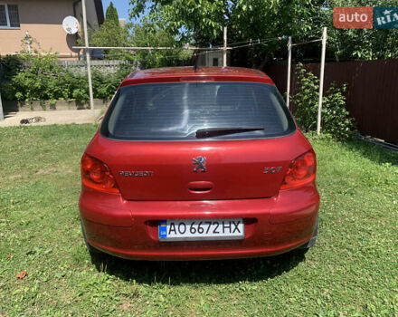 Красный Пежо 307, объемом двигателя 1.99 л и пробегом 205 тыс. км за 4750 $, фото 2 на Automoto.ua