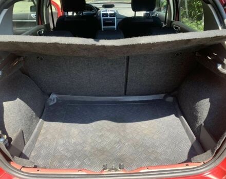 Красный Пежо 307, объемом двигателя 2 л и пробегом 206 тыс. км за 4400 $, фото 8 на Automoto.ua