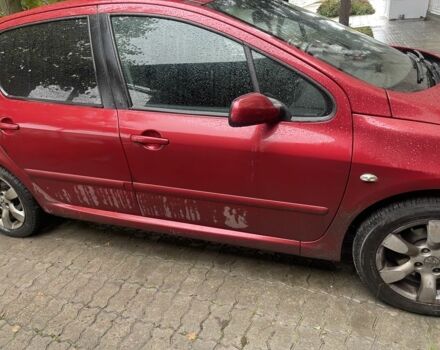 Пежо 307 2007 в Ромнах на Automoto.ua Красный Пежо 307, объемом двигателя 2 л и пробегом 211 тыс. км за 3200 $, фото 2 на Automoto.ua